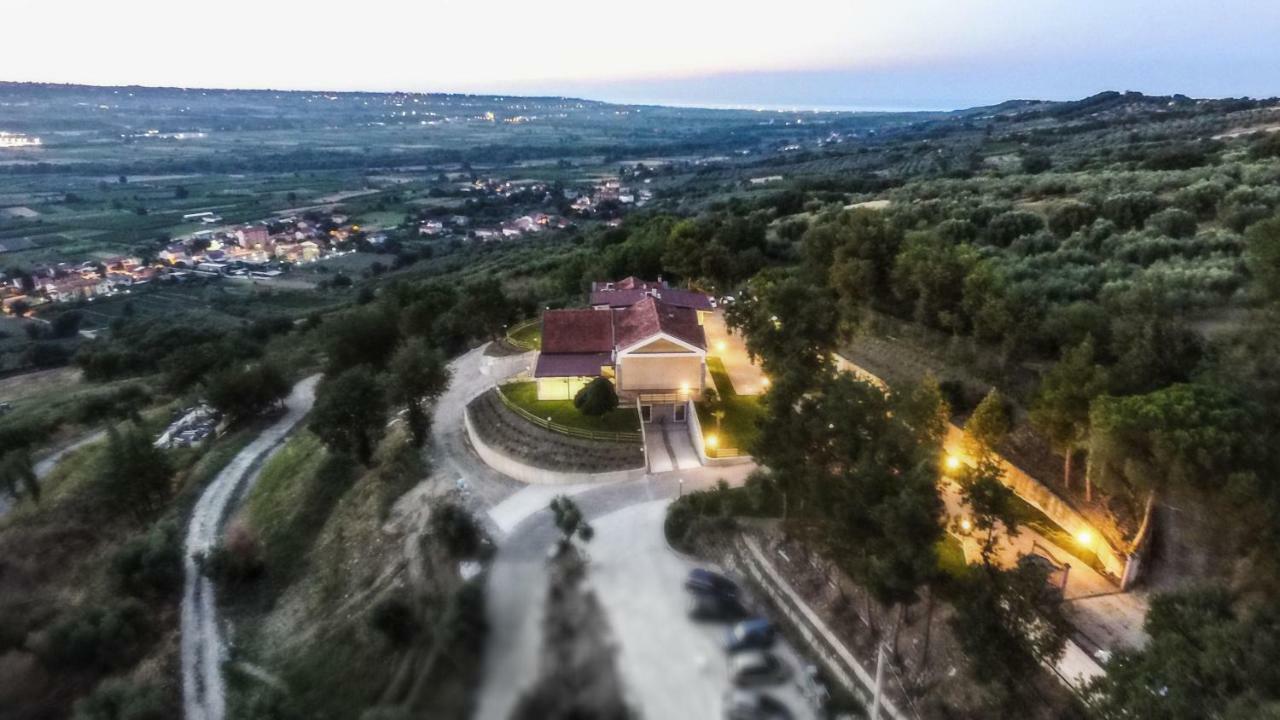 Agriturismo Tenuta Villa Catena Paglieta Buitenkant foto